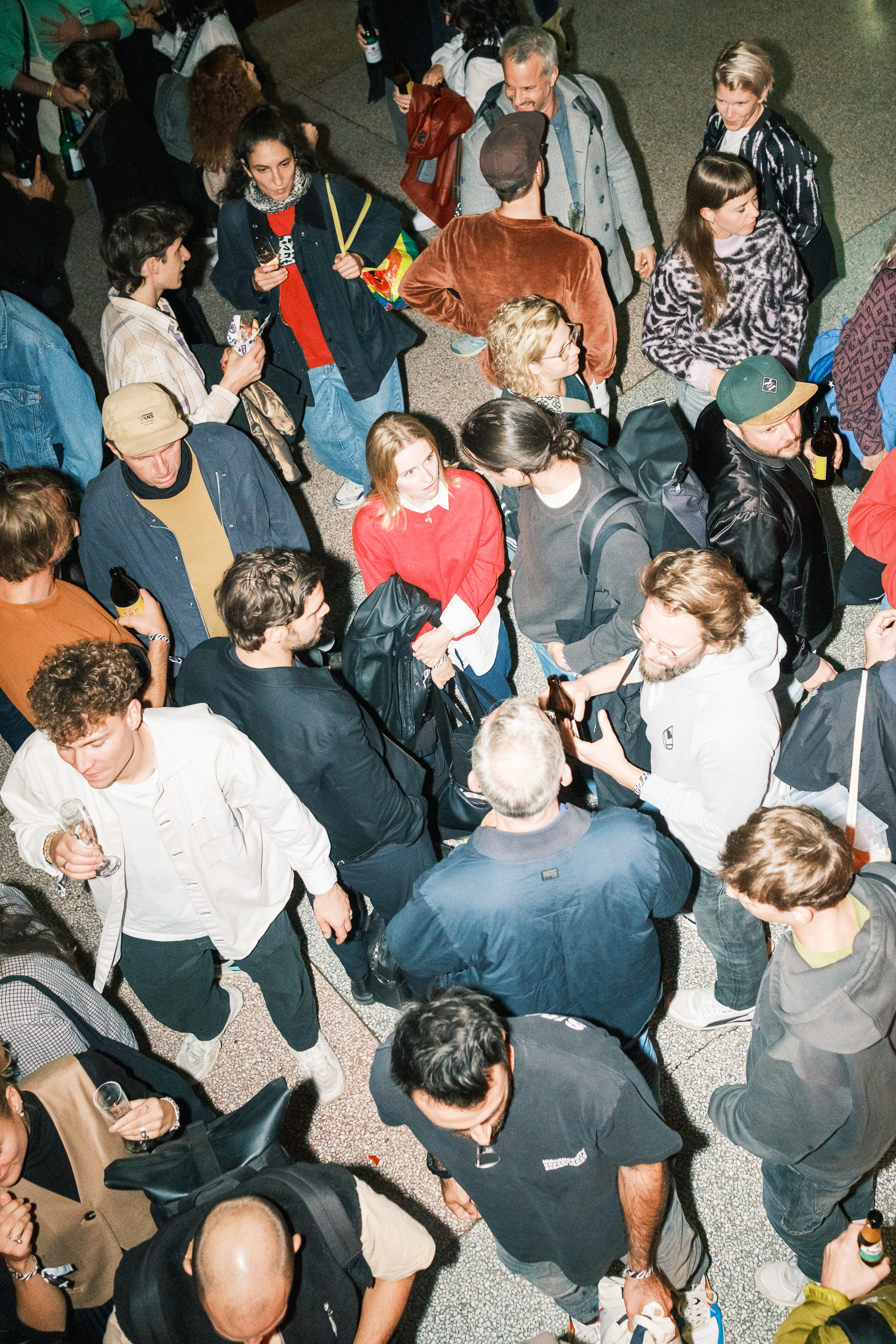 Bild_Mentoring_To_Go_20241003-22.12 FF24VIE © Alex Heuvink Forward Festival 2024, Mentoring To Go, Team Werbung Wien, Teilnehmer:innen im Foyer des Gartenbaukinos